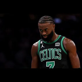 Cleveland Cavaliers v Boston Celtics