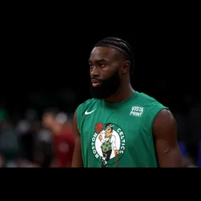 Cleveland Cavaliers v Boston Celtics