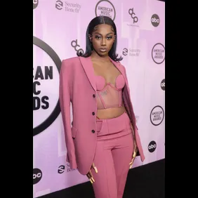 2022 American Music Awards - Red Carpet