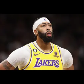 Los Angeles Lakers v Phoenix Suns