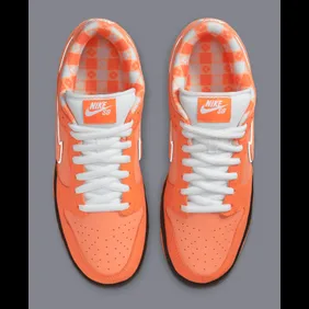 concepts-nike-sb-dunk-low-orange-lobster-db8776-800-top