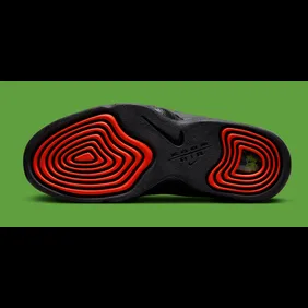 stussy-nike-air-penny-2-black-green-dx6933-300-outsole