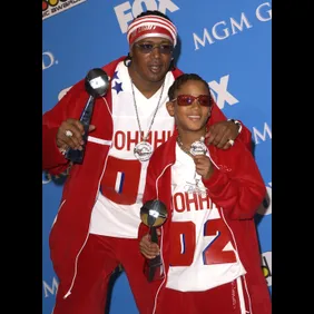 2001 Billboard Music Awards - Press Room