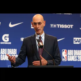 BASKET-UAE-NBA-BUCKS-HAWKS-PRESSER