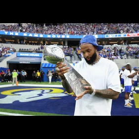 Buffalo Bills v Los Angeles Rams