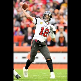 Tampa Bay Buccaneers v Cleveland Browns