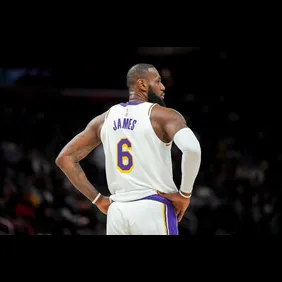 Los Angeles Lakers v Detroit Pistons