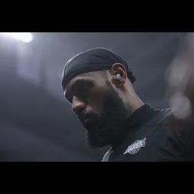 Los Angeles Lakers v Sacramento Kings