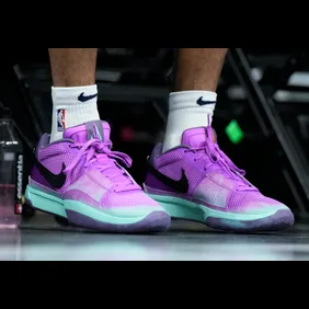 Memphis Grizzlies v Golden State Warriors