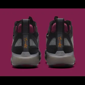 air-jordan-37-bordeaux-dd6958-001-heel-1