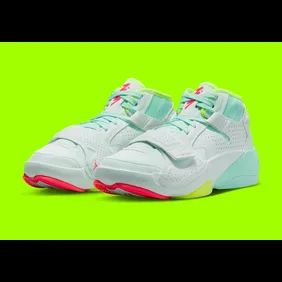 jordan-zion-2-gs-barely-green-volt-mint-foam-flash-crimson-DV0992-367-1