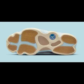 solefly-air-jordan-13-collab-dx5763-100-outsole