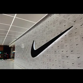 China First NIKE STYLE Retail Concept Store