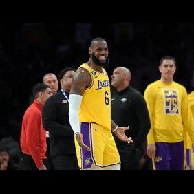 Dallas Mavericks v Los Angeles Lakers