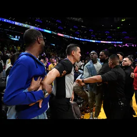 Memphis Grizzlies v Los Angeles Lakers