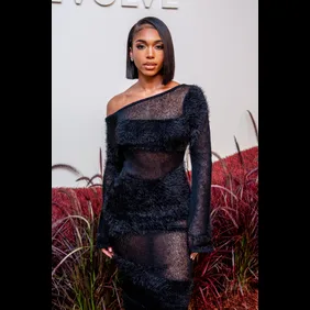 Revolve Gallery - September 2022 - New York Fashion Week