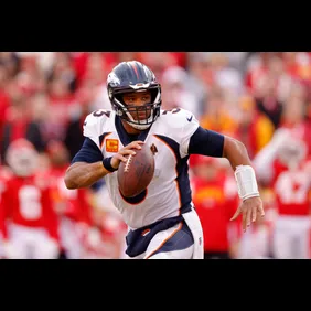 Denver Broncos v Kansas City Chiefs