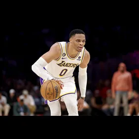 Philadelphia 76ers v Los Angeles Lakers