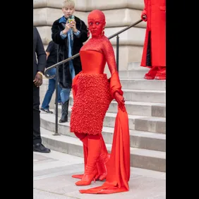 Schiaparelli : Outside Arrivals - Haute Couture Spring Summer 2023