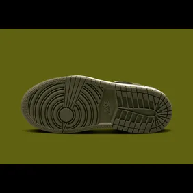 travis-scott-air-jordan-1-low-og-olive-ps-DZ5909-106-3