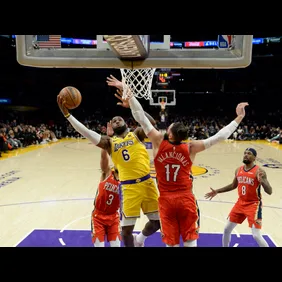 New Orleans Pelicans v Los Angeles Lakers