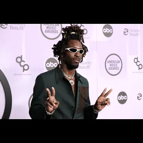 2022 American Music Awards - Arrivals