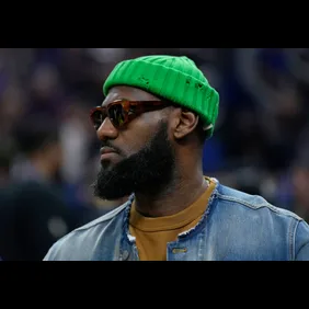 Los Angeles Lakers v Golden State Warriors