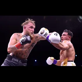 Jake Paul v Tommy Fury