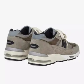 jjjjound-new-balance-991-17