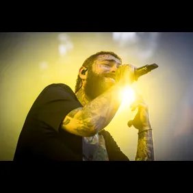 Red Hot Chili Peppers 'Unlimited Love Tour' in Melbourne