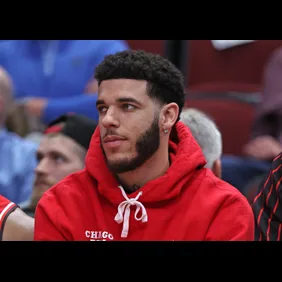 Milwaukee Bucks v Chicago Bulls