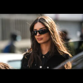 Street Style - Paris Fashion Week - Womenswear Fall Winter 2023 2024 : Day Three