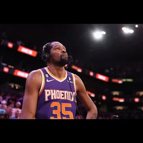 Minnesota Timberwolves v Phoenix Suns