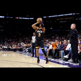 Denver Nuggets v Phoenix Suns