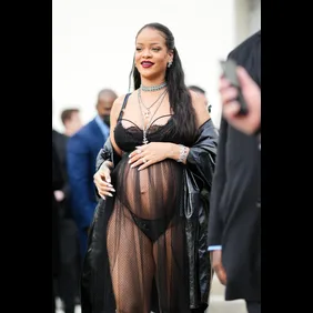 Celebrity Sightings : Day Two - Paris Fashion Week - Womenswear F/W 2022-2023