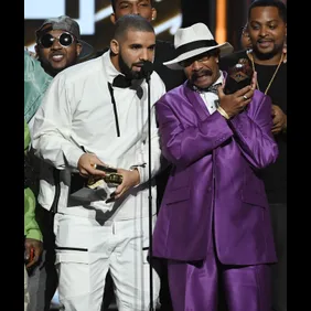 2017 Billboard Music Awards - Show