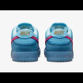 Run-The-Jewels-Nike-SB-Dunk-Low-DO9404-400-5-1