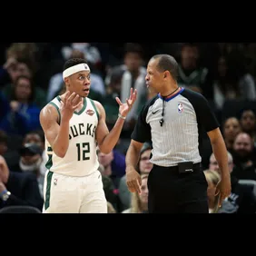 Oklahoma City Thunder v Milwaukee Bucks