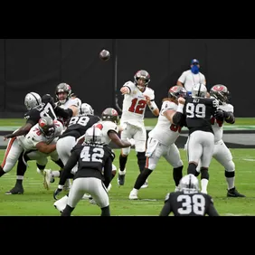 Tampa Bay Buccaneers v Las Vegas Raiders