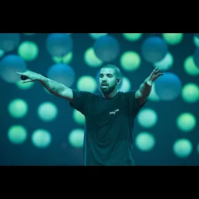 Drake Performs At  l'AccorHotels Arena