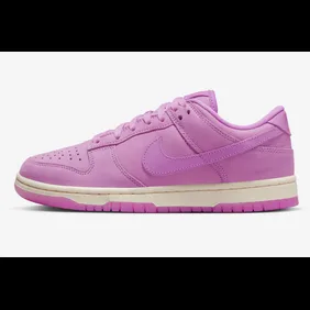 Nike-Dunk-Low-Pink-DV7415-500