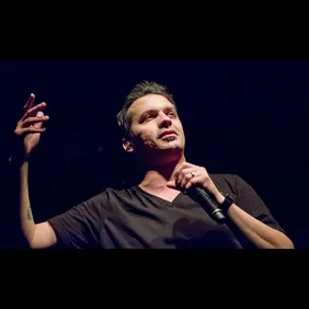 Atmosphere Perform In Berlin