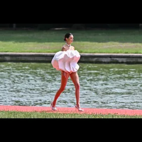 "Le Chouchou" Jacquemus' Fashion Show : Runway At Chateau De Versailles