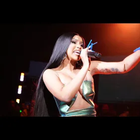 Schiaparelli : Outside Arrivals - Paris Fashion Week - Haute Couture Fall/Winter 2023/2024