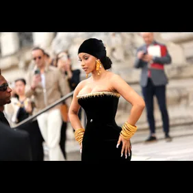 Schiaparelli : Outside Arrivals - Paris Fashion Week - Haute Couture Fall/Winter 2023/2024