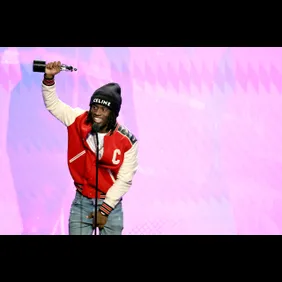 2022 YouTube Streamy Awards - Inside