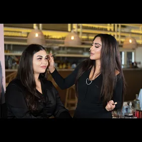 Huda Beauty School Of Snatch Masterclass