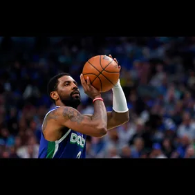 Sacramento Kings v Dallas Mavericks