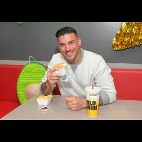 Carl's Jr. Ultimate Avocado Brunch In Santa Monica