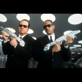 Tommy Lee Jones And Will Smith In 'Men In Black II'